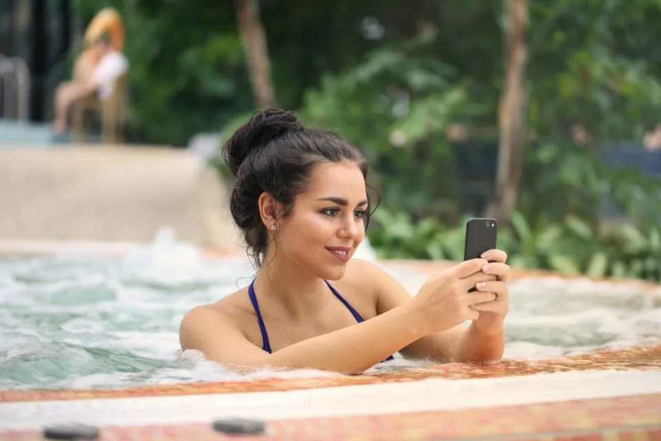 Jadi Pilihan Populer di Masa Pandemi, Ini 4 Kesalahan Umum Orang-Orang Saat Staycation 6