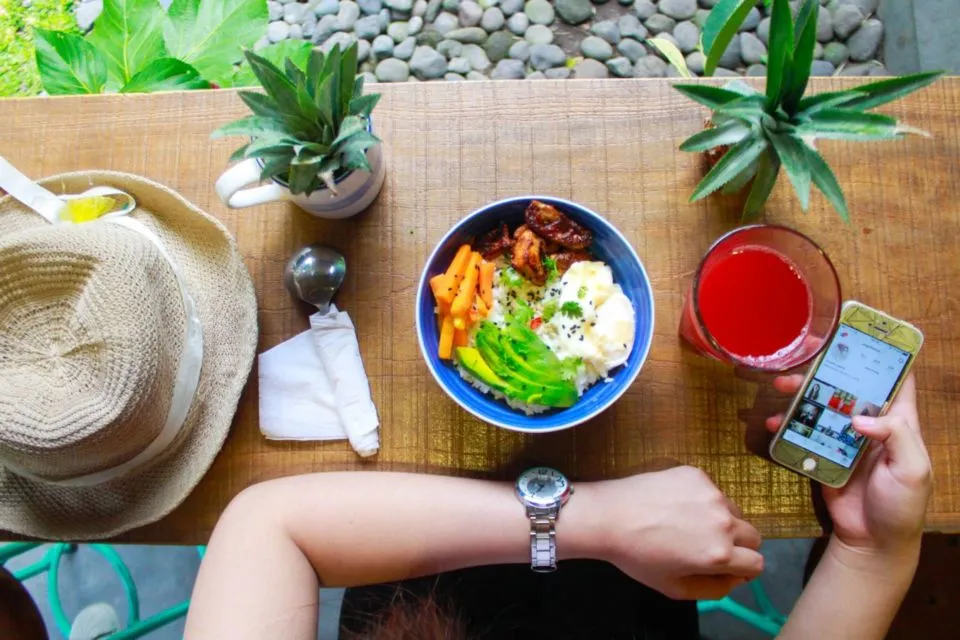 5 Tips Jaga Kesehatan Setelah Vaksin Covid-19. Belum 100% Aman, lo! 9