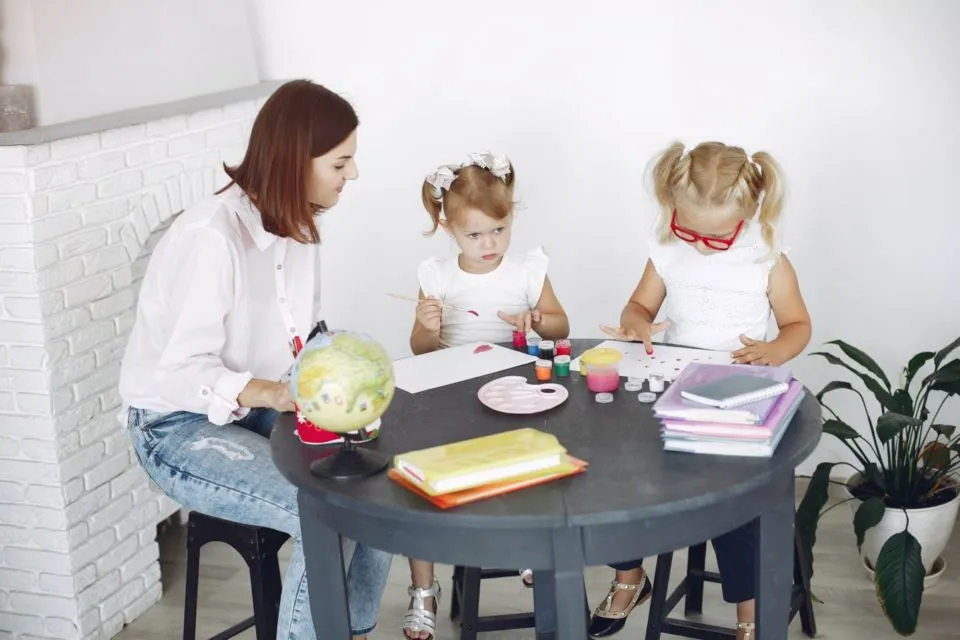 5 Kiat Sukses Dampingi Anak di Hari Pertamanya Sekolah. Uang Saku Bukan Jaminan! 8
