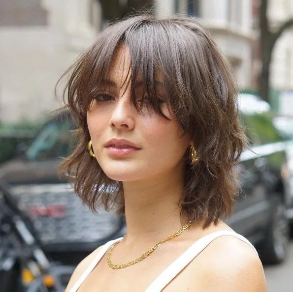 Ragam Tren Gaya Poni Rambut yang Cocok untuk Wajah Bulat. Bikin Awet Muda Terus! 16