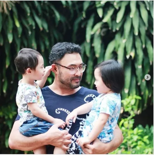 Menjalani Program Bayi Tabung, Kisah 6 Seleb Ini Penuh Perjuangan! 8