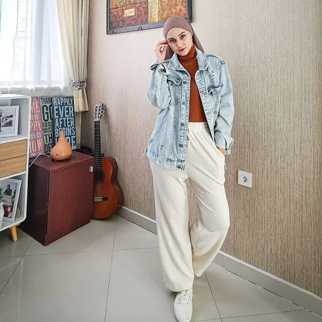 10 Inspirasi Padu Padan Fesyen Hijab Boyish ala Selebgram. Nyaman dan Sopan~ 14