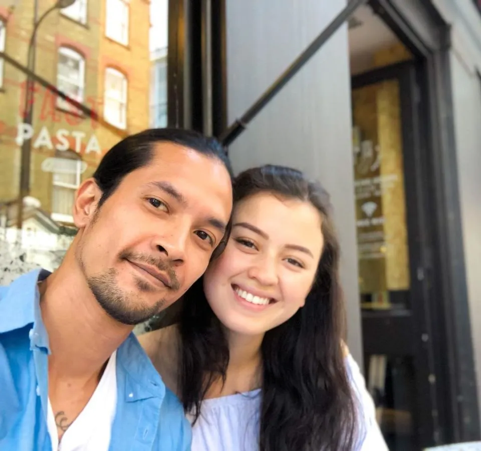 9 Artis ini Menikah Tepat di Hari Ulang Tahunnya. Bahagia yang Berlipat Ganda! 18