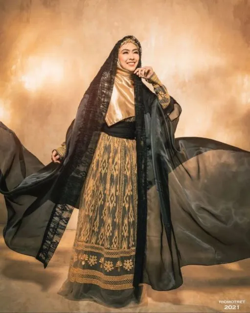 6 Foto Stylish Ria Ricis Bersama Kedua Kakaknya Jelang Pernikahan. Elegan! 12