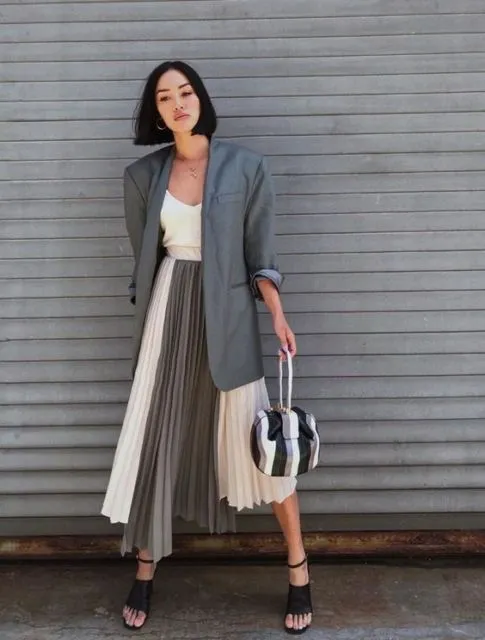 8 Ide Padu Padan Oversized Blazer yang Beda dari yang Biasa Kamu Coba. Cantik! 13