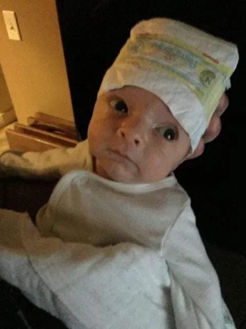 Begini Jadinya Saat Bayi Ditinggal Berdua dengan Ayahnya. Meresahkan Sekali, Bund! 21