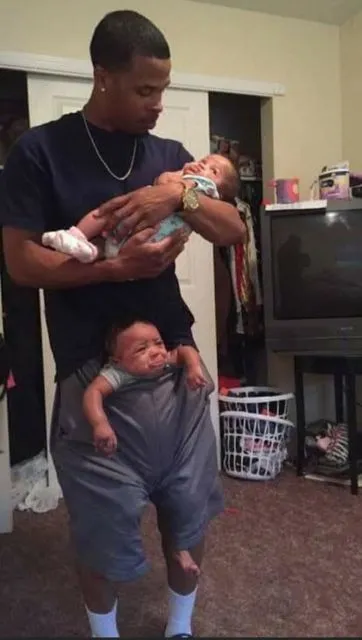 Begini Jadinya Saat Bayi Ditinggal Berdua dengan Ayahnya. Meresahkan Sekali, Bund! 13