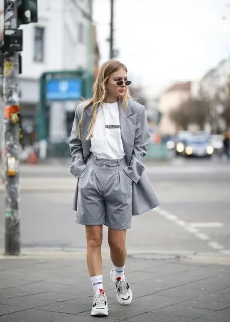 8 Ide Padu Padan Oversized Blazer yang Beda dari yang Biasa Kamu Coba. Cantik! 12