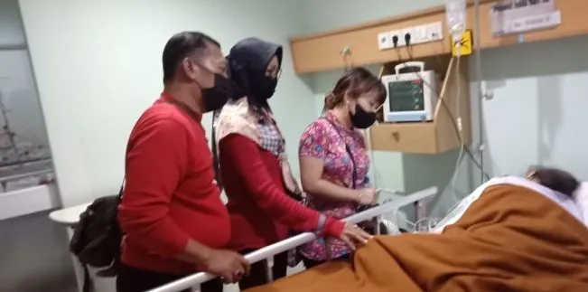 Baru Beberapa Hari Pulang dari Rumah Sakit, Dorce Gamalama Alami Insiden Jatuh di Kamar Mandi 4