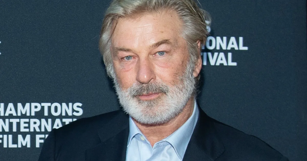 Alec Baldwin Tak Sengaja Tembak Kru Film, Muncul Petisi Larang Senjata Api di Lokasi Syuting 5