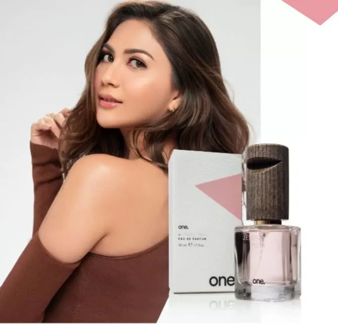 5 Parfum yang Dirilis Selebritas Indonesia 2021. Coba Diintip, Kira-Kira Mau Beli yang Mana? 6