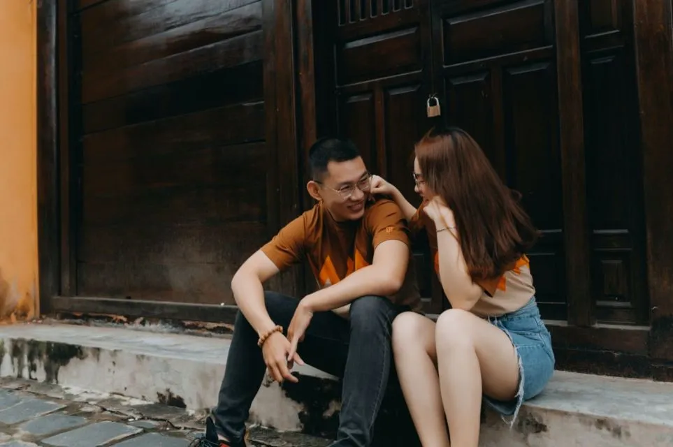 Sudah Menikah tapi Suami Lebih Muda dari Istri? 5 Hal Ini yang Harus Dilakukan! 9