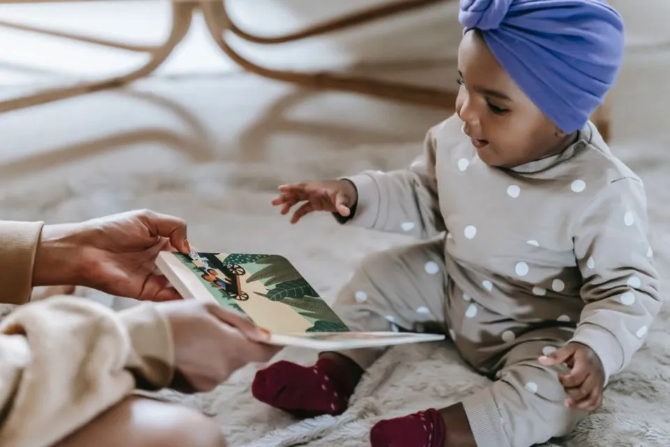 Penting! Ini 7 Gestur yang Harus Sudah Bisa Dilakukan Anak Usia 1 Tahun 10