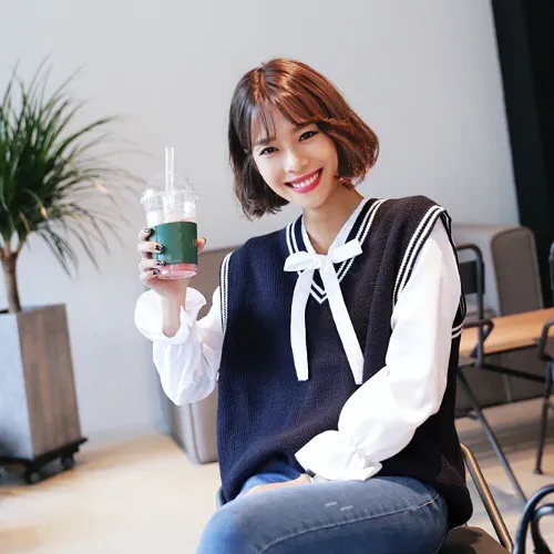 9 Ide Padu Padan Busana Layering ala Cewek Korea. Kamu yang Berhijab, Bisa Coba Juga~ 13