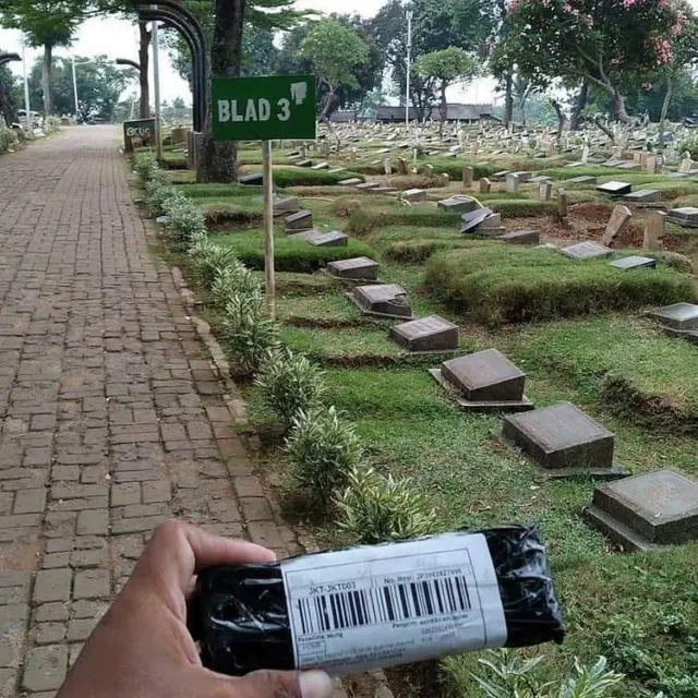 Lika-liku Perjalanan Kurir Paket Sampai ke Tujuan, Lewati Momen Kocak Hingga Menyedihkan 13