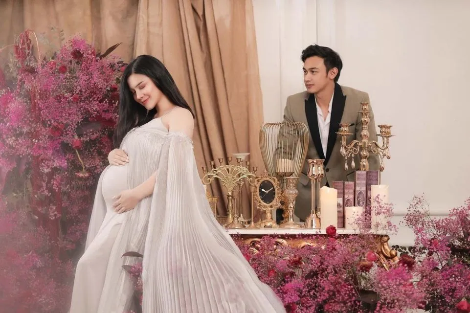 Felicya Angelista dan Caesar Hito Sambut Kelahiran Anak Pertama, Ungkap Makna di Balik Namanya 4