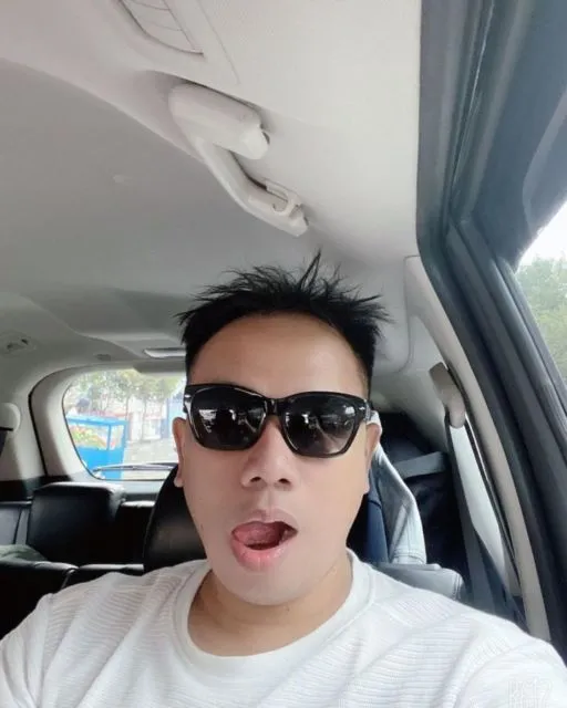10 Seleb yang Terlilit Utang Sampai Miliaran, Meski Sulit Mereka Bisa Temukan Jalan Keluar 8