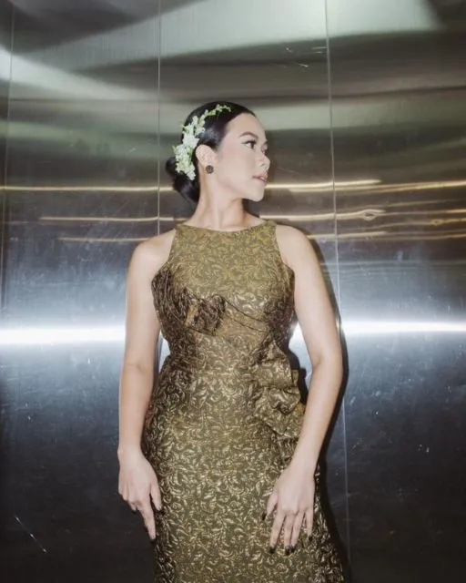 11 Potret Busana Penyanyi Wanita Indonesia di Acara AMI Awards 2021. Semua Memukau! 21