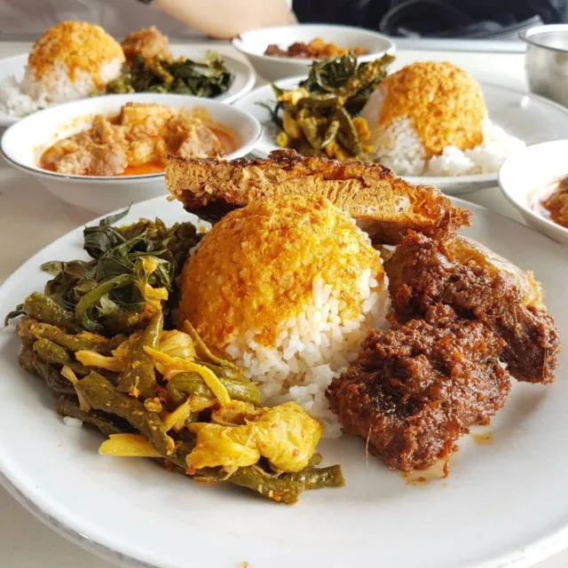 Fakta dan Keajaiban Nasi Padang, Makanan yang Seharusnya Masuk Jadi Salah Satu Keajaiban Dunia~ 7
