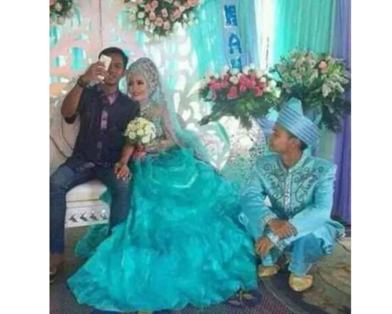 Kumpulan Momen Tak Terduga Saat Prosesi Pernikahan, Bukannya Terharu Malah Bikin Ngakak! 14