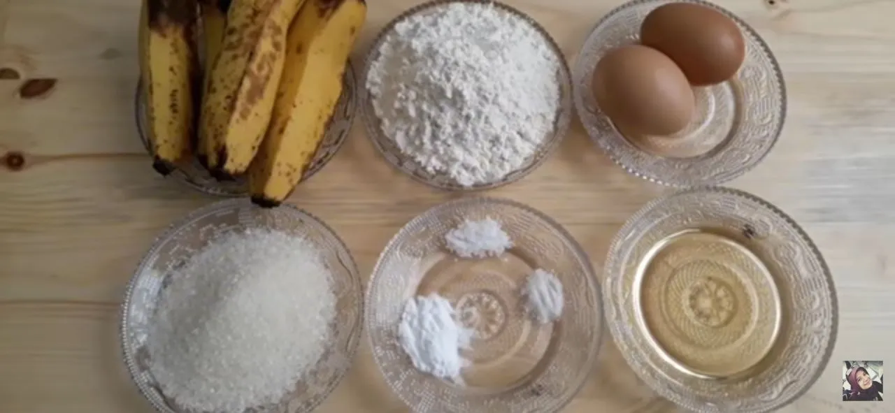 Cara Membuat Bolu Pisang Kukus Tanpa Mikser dengan Takaran Sendok 9