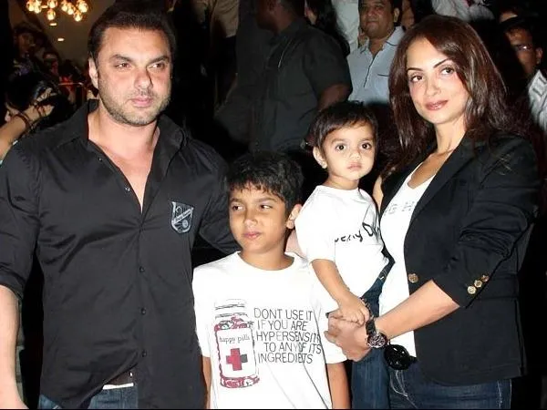 10 Artis Bollywood yang Jalani Program Bayi Tabung dan Surogasi 8