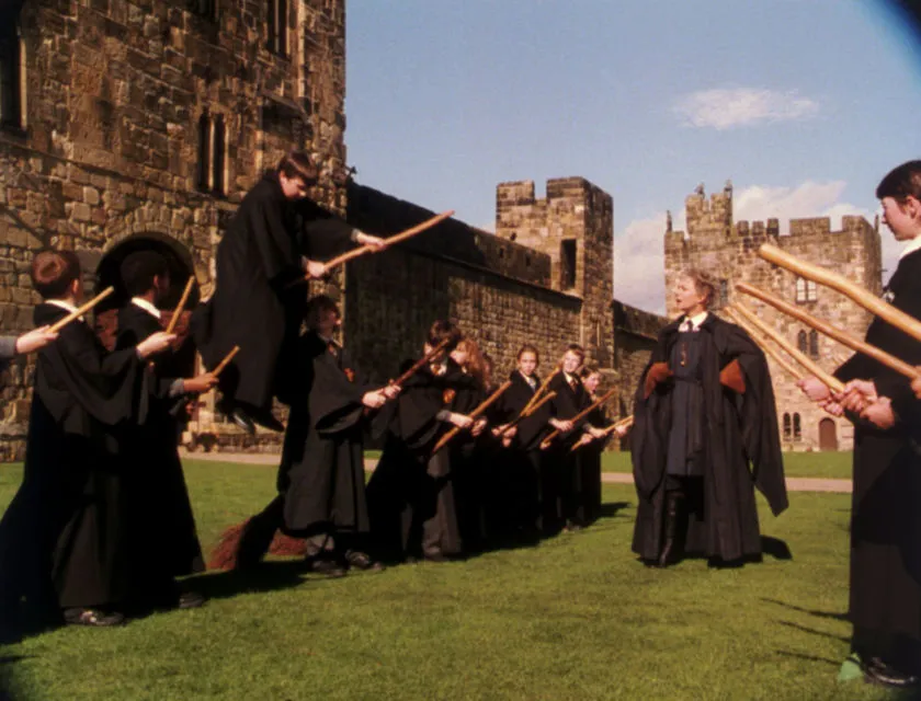 Berbagai Hal yang Pasti Ingin Kamu Coba di Dunia Harry Potter, Potterhead Pasti Bakal Relate! 9