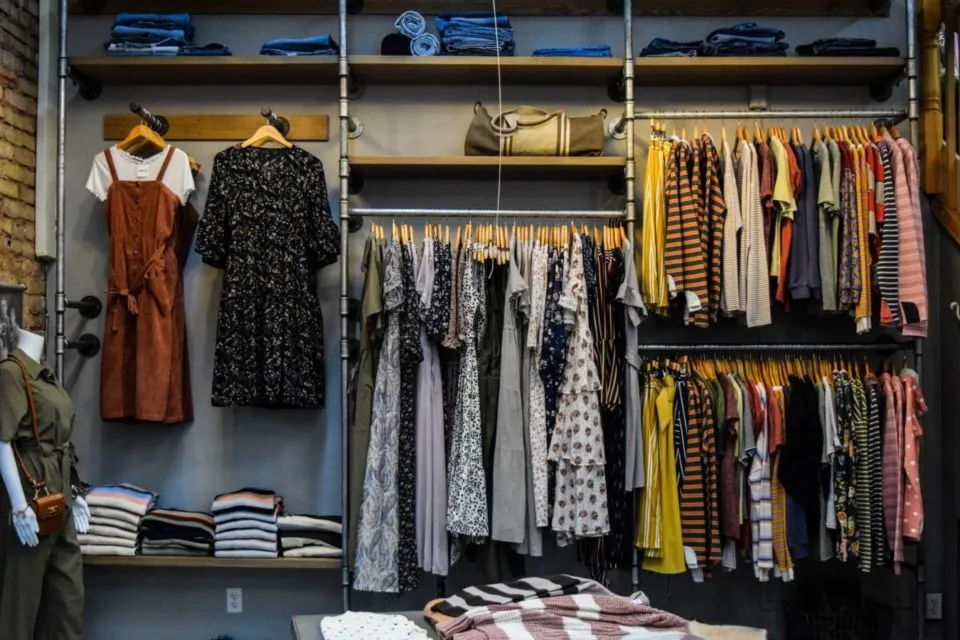 7 Cara Memulai Bisnis Thrift Shop Via Online. Bikin Konsumen Pengin Beli 9