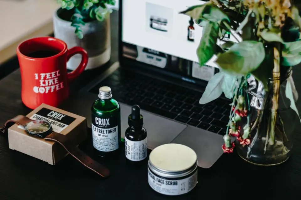 5 Cara Cerdas Manfaatkan Skincare yang Tak Cocok di Wajah. Jangan Dibuang Dulu ya! 10