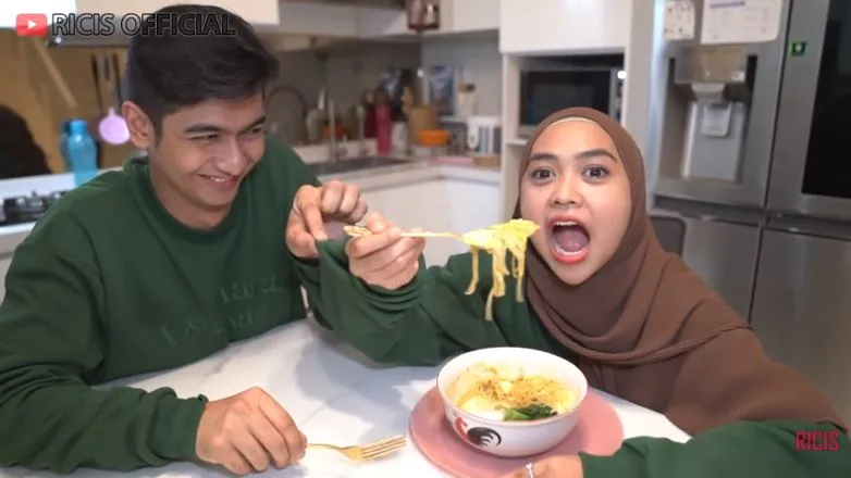 Potret Ria Ricis dan Teuku Ryan Sebelum dan Sesudah Menikah 2