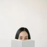 Jeritan Hati Seorang Introvert yang Tidak Suka Ditelepon Apalagi Di-Video Call. Auto Mute Nada Dering Atau Tutup Kuping