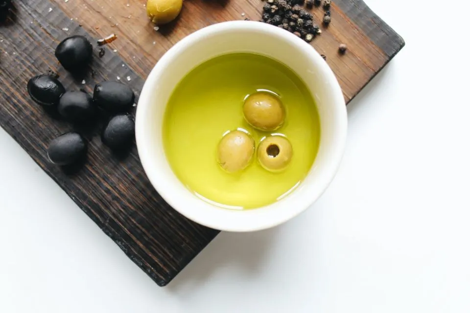 6 Cara Membersihkan Wastafel Cuci Piring dengan Bahan Dapur. Kotoran Luntur~ 12