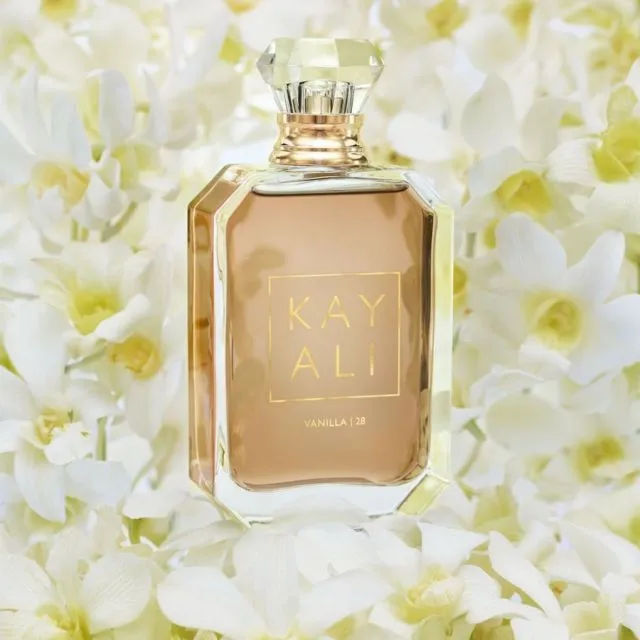 Review 7 Parfum Vanila yang Elegan dan Super Yummy 7