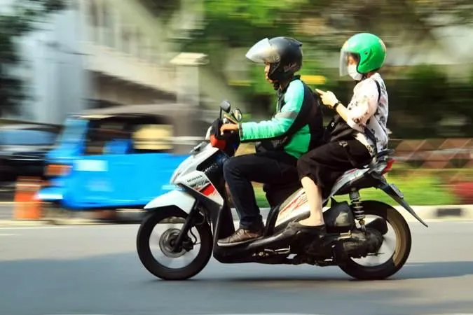 Momen Absurd yang Sering Terjadi Antara Pengemudi Ojek Online dan Penumpang. Hening Seketika~ 7