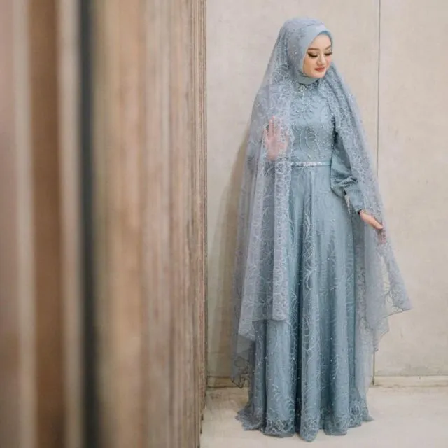 7 Ide Busana Pengajian Pranikah Terbaru dari Para Seleb. Manis dan Anggun! 13