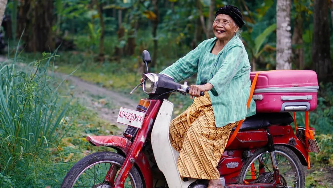 Mbah Minto Meninggal Dunia, Publik Turut Merasa Kehilangan Sosoknya yang Ceria 6