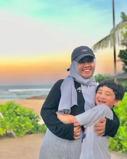 Raffi Ahmad Beri Apresiasi Uang 100 Juta pada Pengasuh Anaknya 4