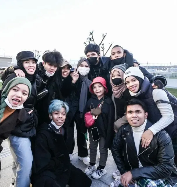 Atta Halilintar Bertemu Kembali Keluarga Besar, Momennya Penuh Haru! 4