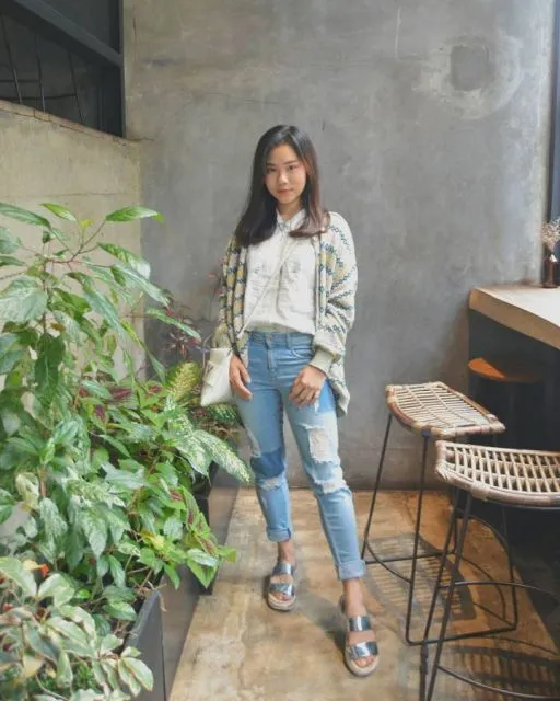 8 Ide Busana ala Jessica Jane yang Simpel dan Feminin 9