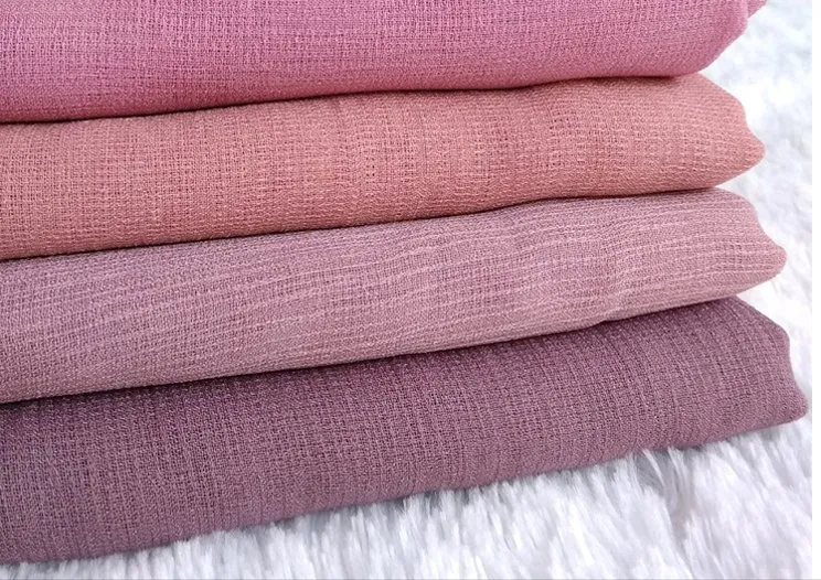 6 Bahan Hijab yang Wajib Dimiliki Pemula karena Mudah Dibentuk 9