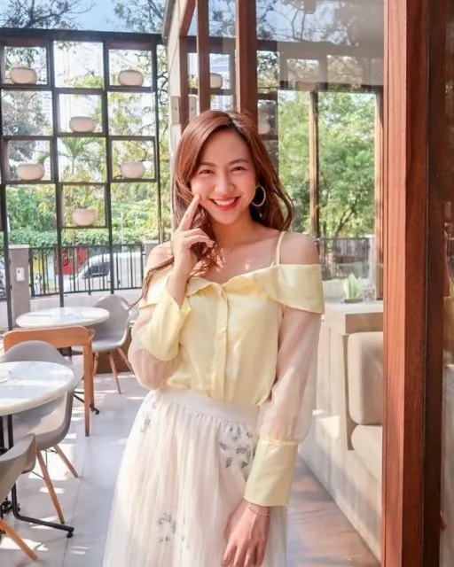 9 Ide Padu Padan Baju Shania Junianatha, Eks JKT48 18
