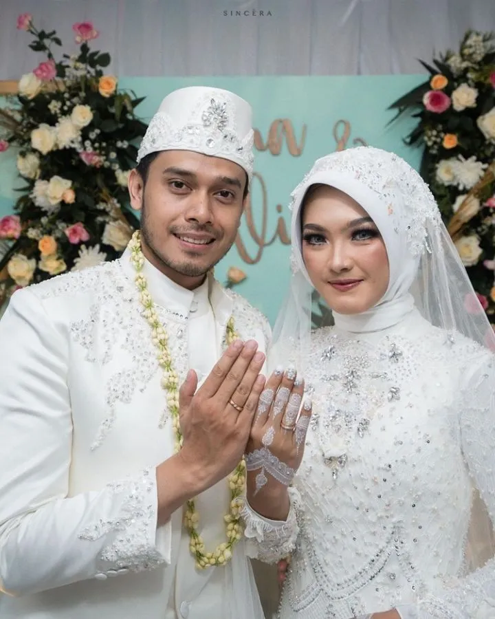 Artis yang Menikah di Tanggal Cantik; Biar Makin Jadi Momen Tak Terlupakan 18