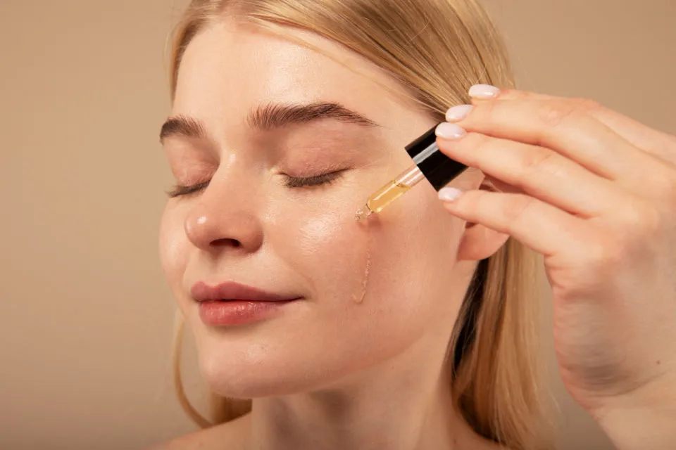 4 Kandungan Skincare Paling Populer di Tahun 2021 7