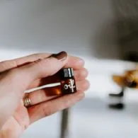 Jenis-jenis Face Oil untuk Atasi Kulit Kering. Bikin Lembap Maksimal!