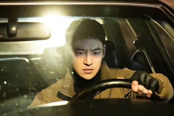 9 Artis Korea yang Pernah Berperan Ganda di Serial Drama. Sungguh Berbakat! 14