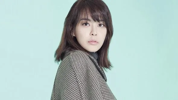 9 Artis Korea yang Pernah Berperan Ganda di Serial Drama. Sungguh Berbakat! 17