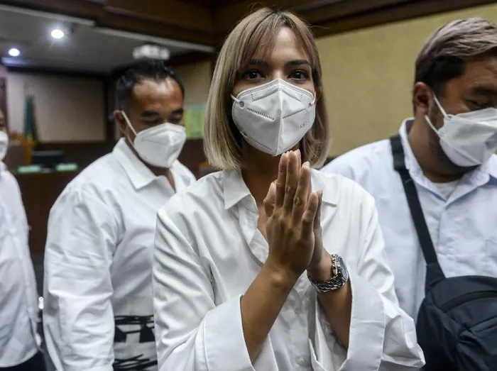 Alasan Nia Ramadhani Konsumsi Narkotika: Tak Ada Teman Bicara 3