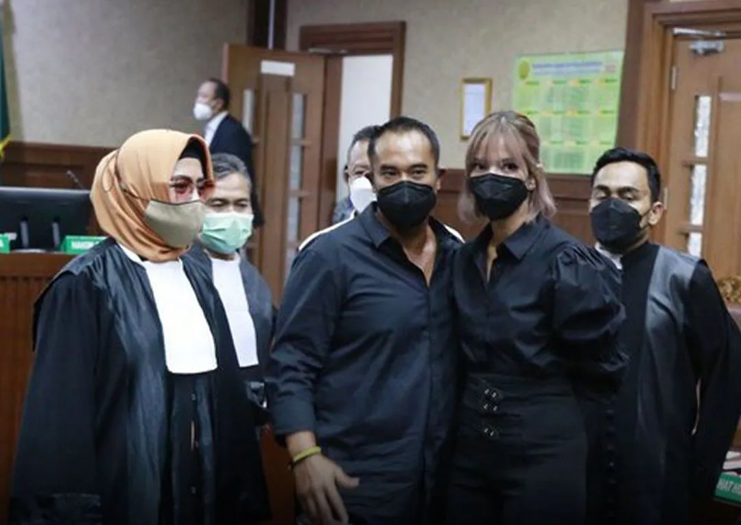 Hasil Persidangan, Nia Ramadhani dan Ardi Bakrie Dituntut 1 Tahun Rehabilitasi 4