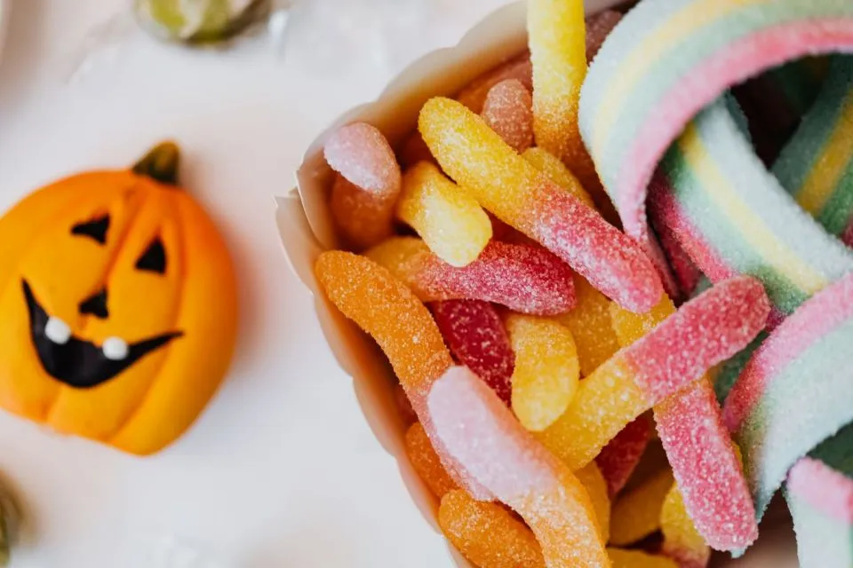6 Bahaya Pewarna Makanan Bagi Kesehatan Sesuai Jenisnya. Hati-hati, ya! 11