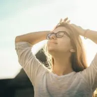Berhenti Sejenak Mengintip Unggahan Status Milik Teman. Lakukan Kegiatan Menyenangkan Ini Yuk!